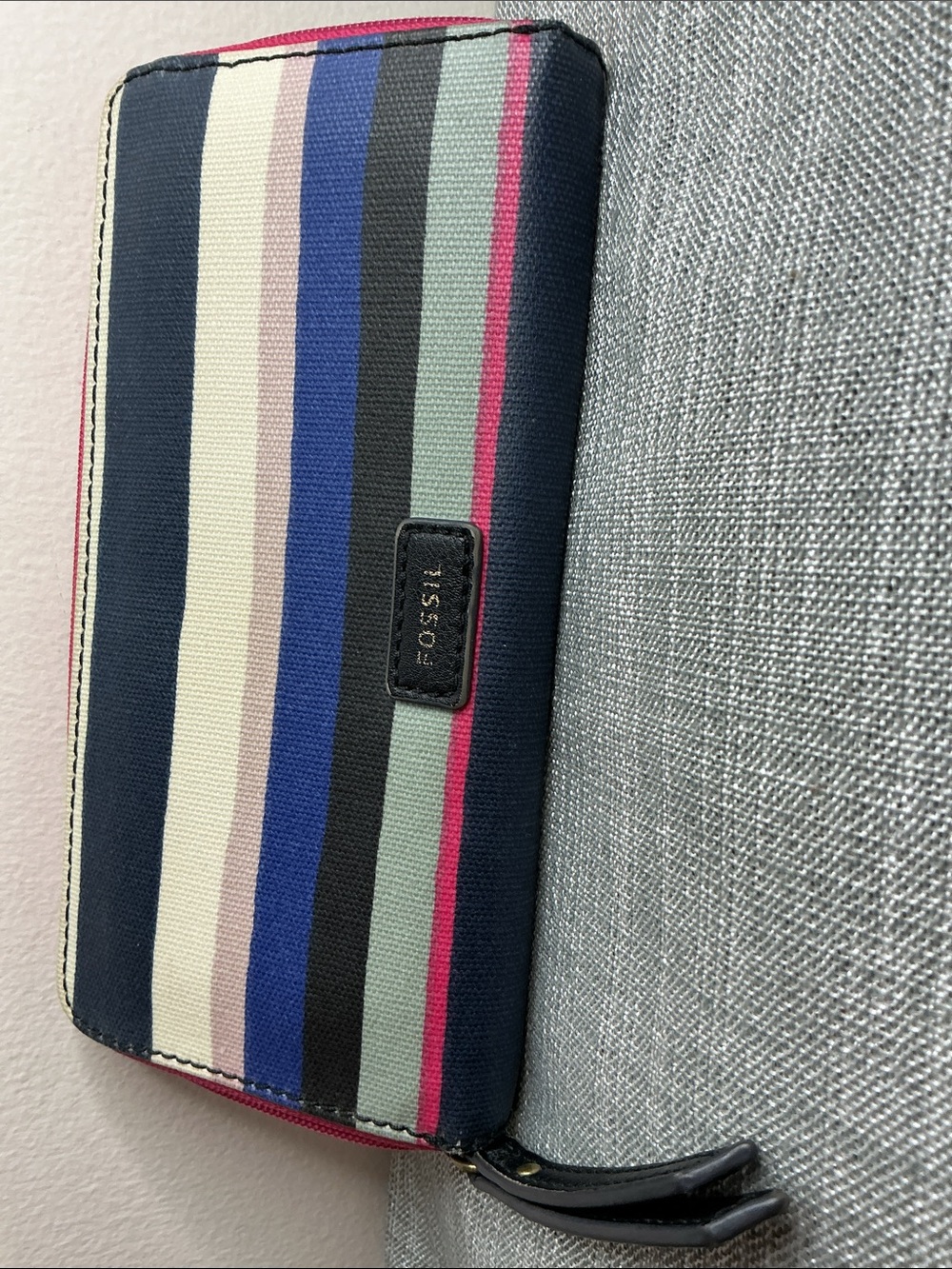 Fossil wallet